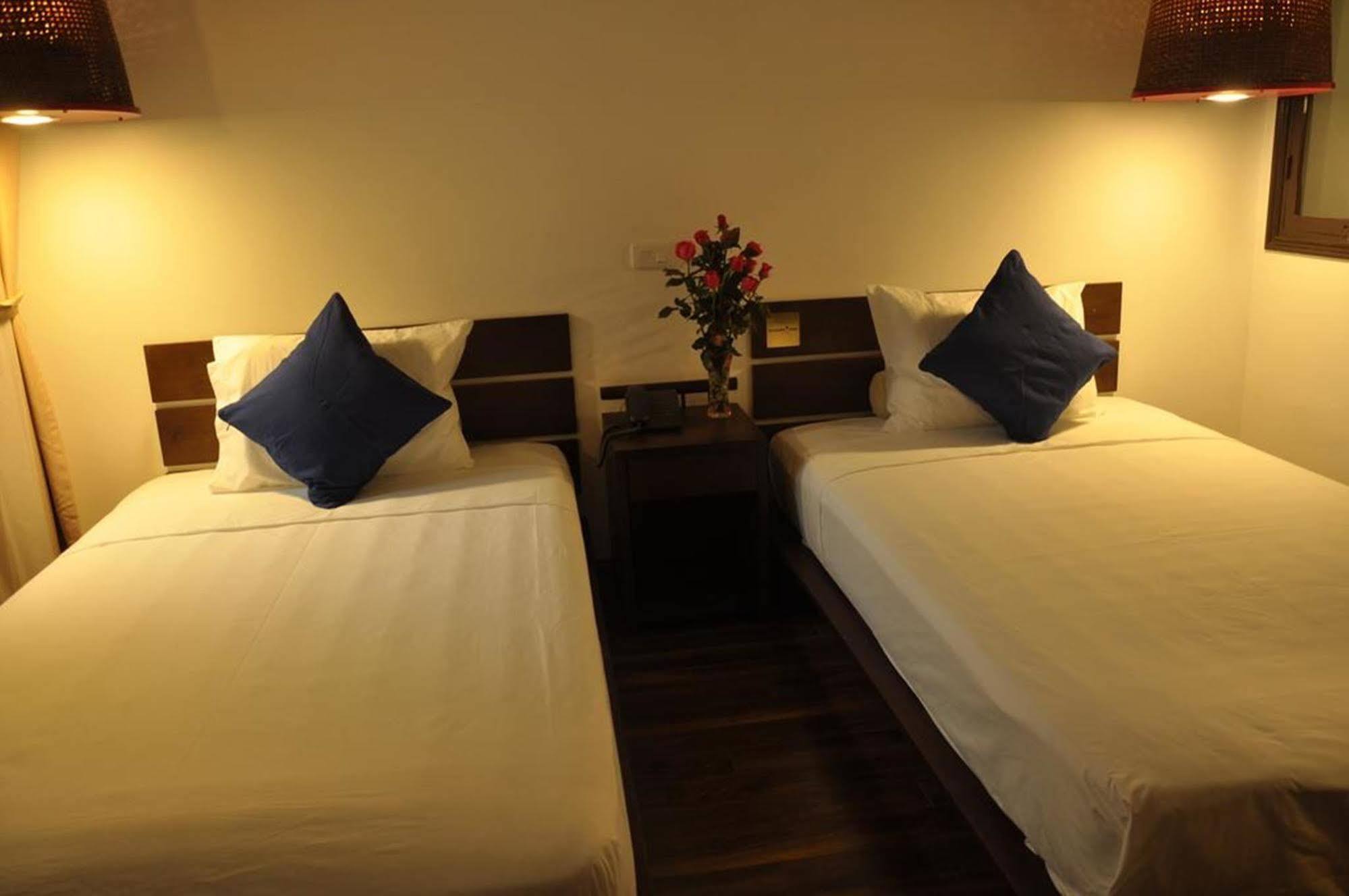 האנוי Cinnamon Cathedral Hotel מראה חיצוני תמונה