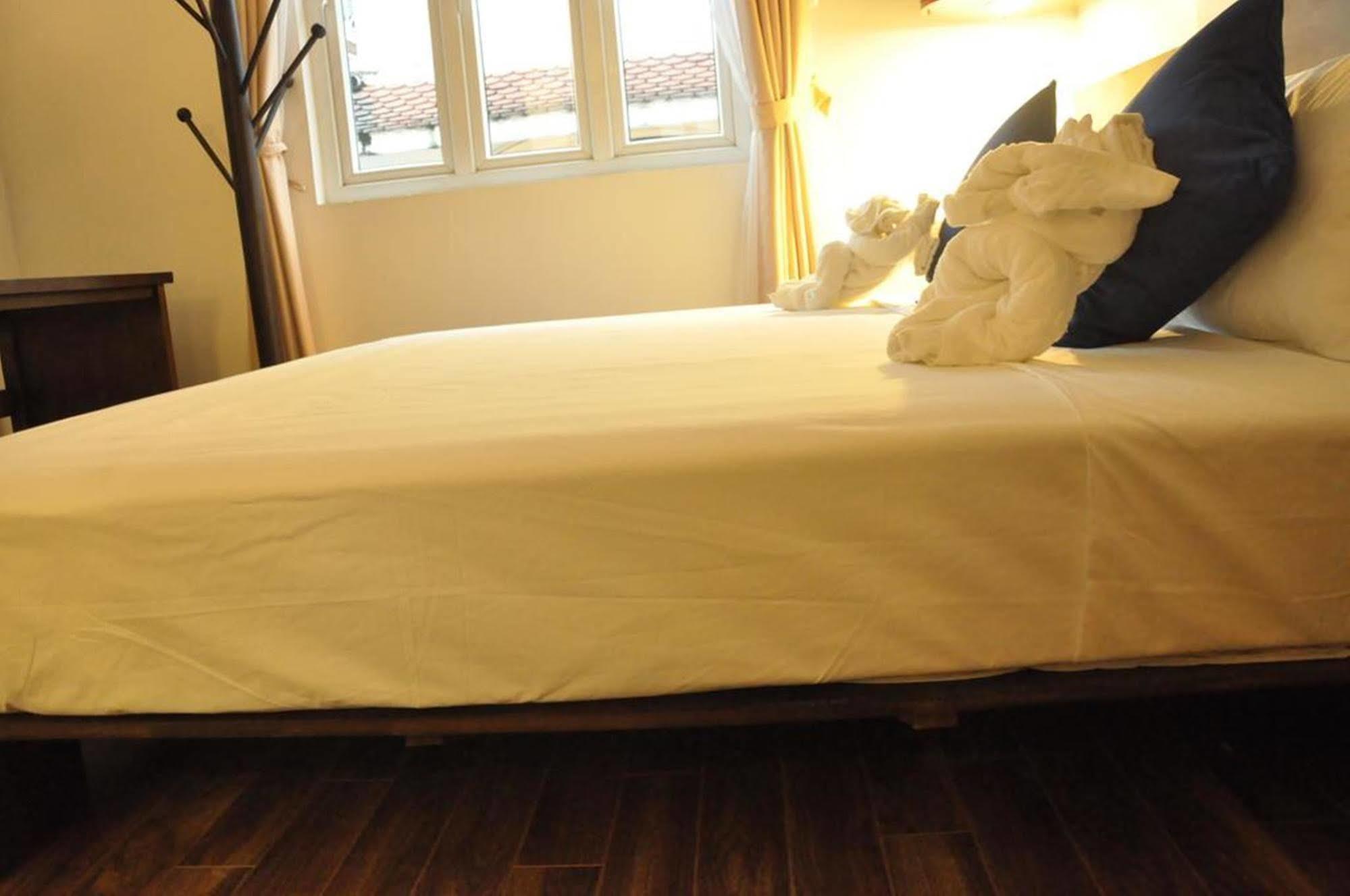 האנוי Cinnamon Cathedral Hotel מראה חיצוני תמונה