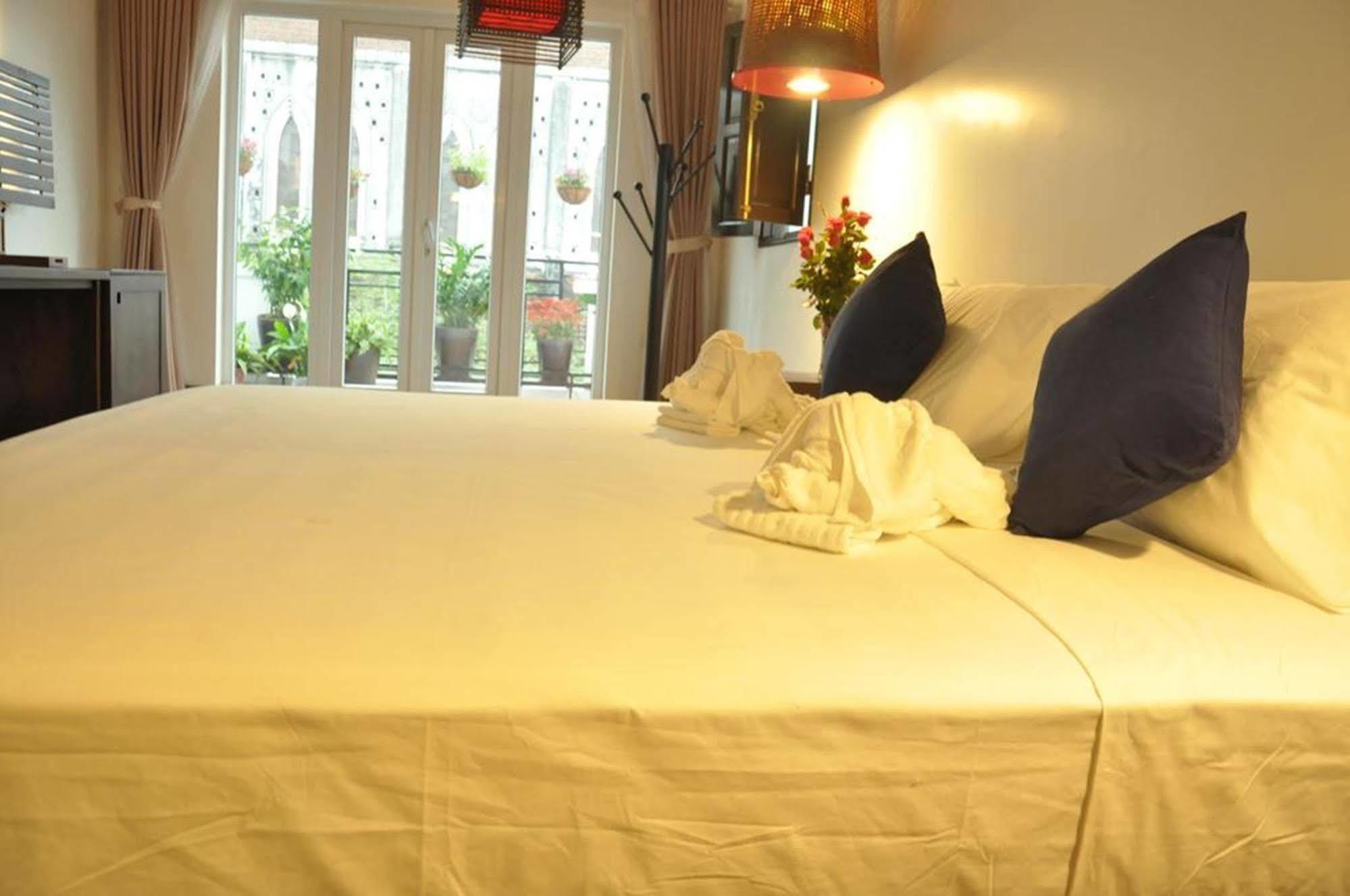 האנוי Cinnamon Cathedral Hotel מראה חיצוני תמונה